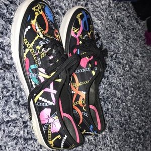 Exotic Women vans size 6 !